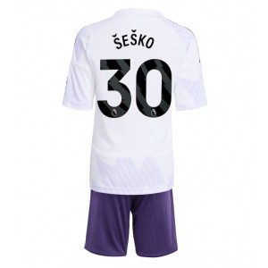 Manchester United Benjamin Sesko #30 Jalkapallovaatteet Lasten Vieraspeliasu 2025-26 Lyhythihainen (+ Lyhyet housut)